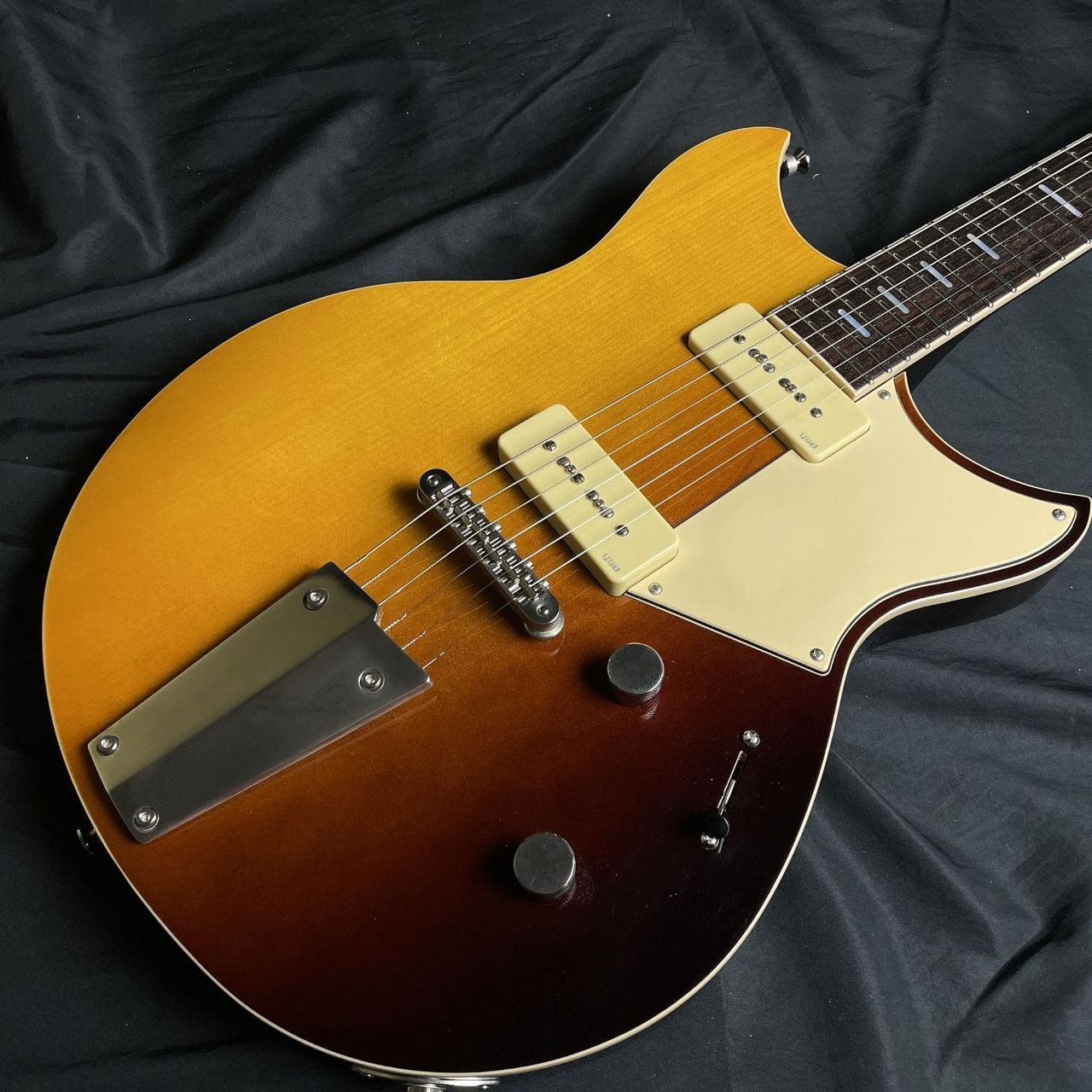 【限定値下げ】YAMAHA☆RSS02T☆ギター☆クリップチューナー付☆中古 YAMAHA RSS02T（中古/送料無料）【楽器検索デジマート】