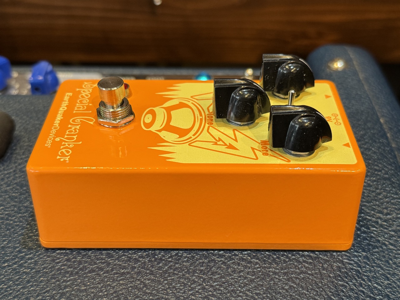 EarthQuaker Devices Speaker Cranker中古。 EarthQuaker Devices