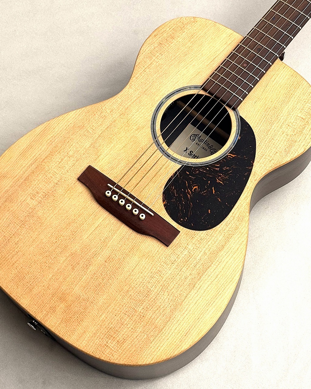 Martin 【丁度良いサイズ感で演奏性抜群】 00-X2E COCO #3078735