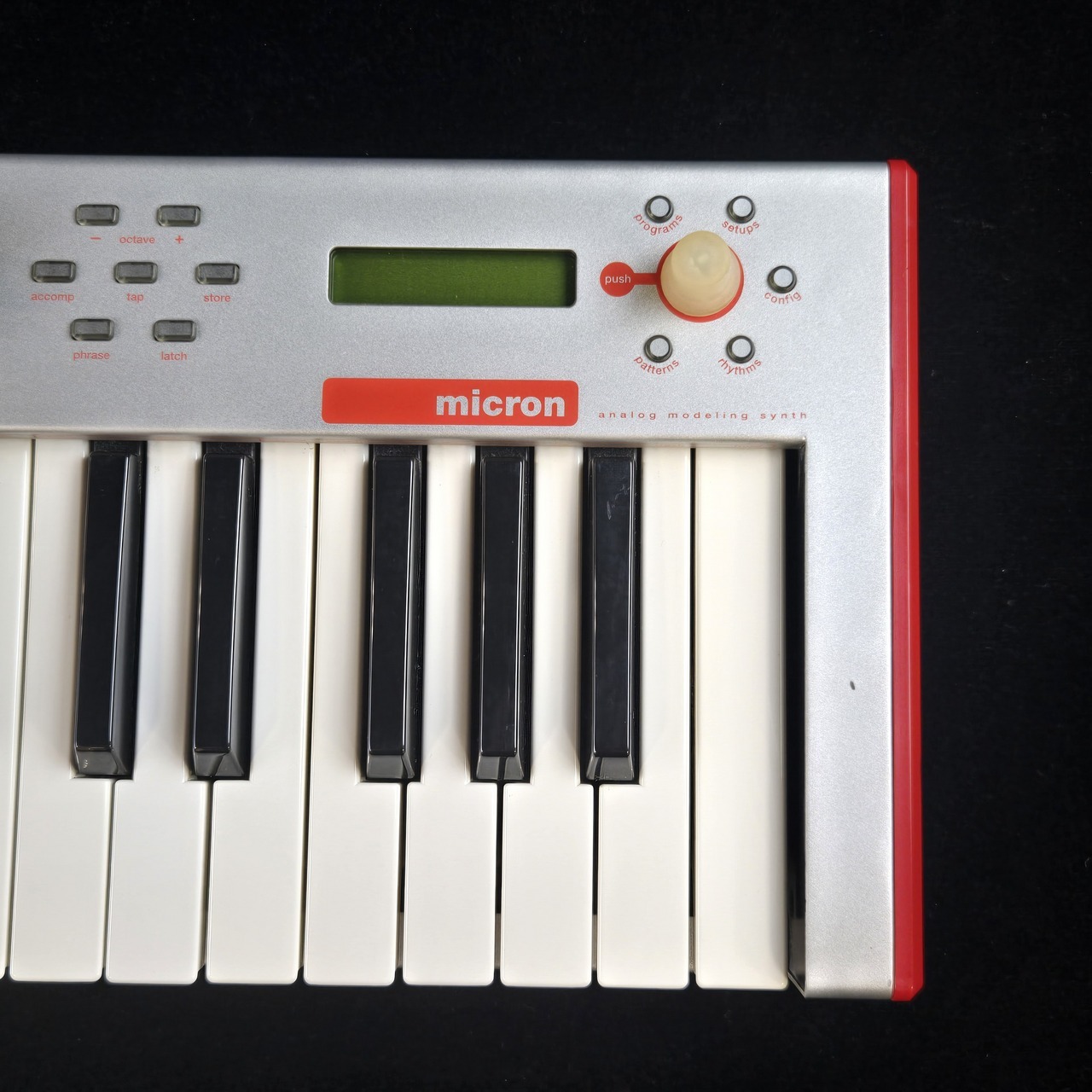 ALESIS】micron（赤） バーチャルアナログシンセサイザー ALESIS 楽器