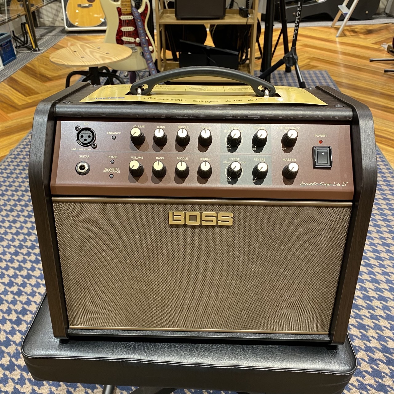 BOSS Acoustic Singer Live LT Acoustic Amplifier【現物画像 BOSS Acoustic Singer Live LT Acoustic Amplifier【現物画像