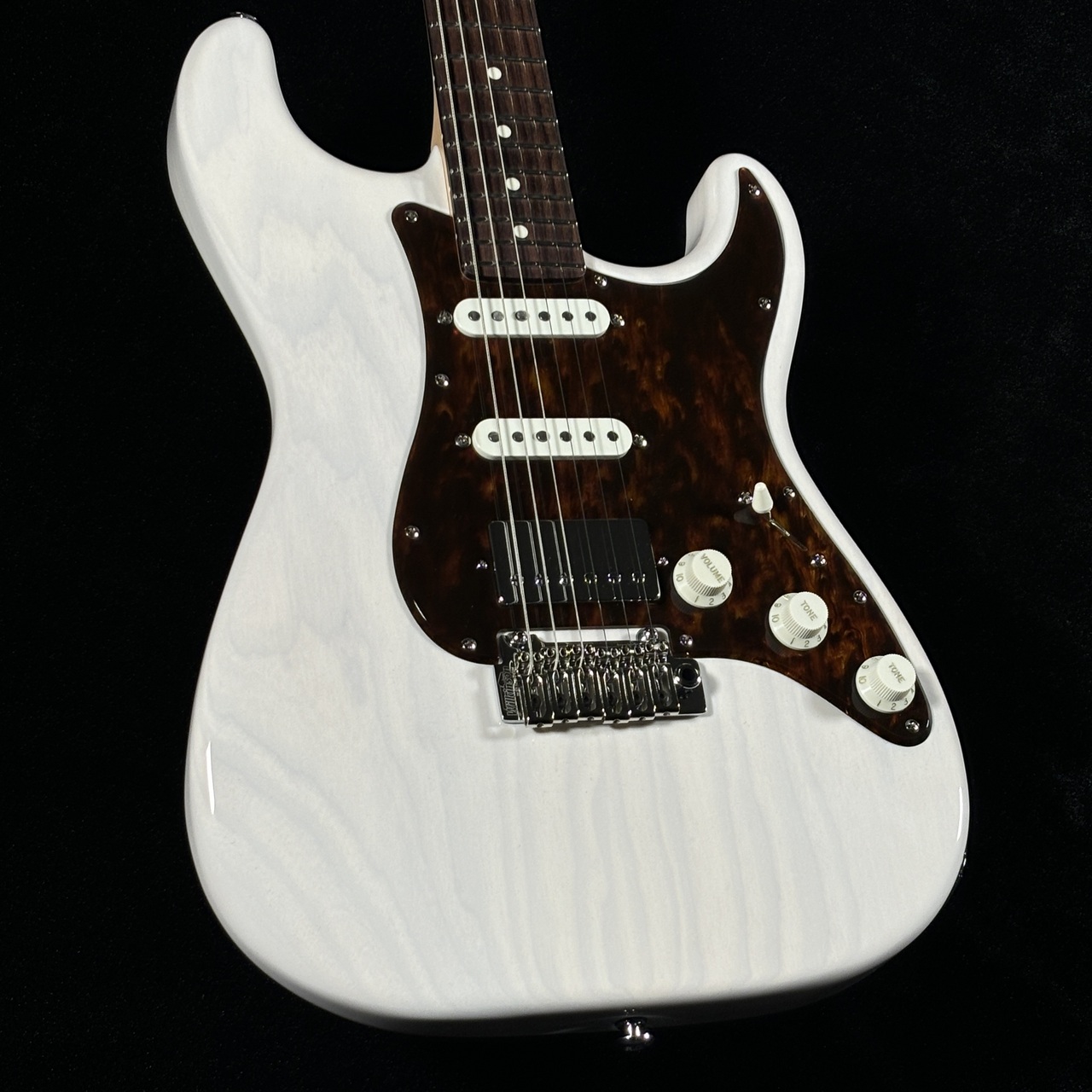 Black Smoker STD SIGMA SSH White Blonde【ギターショー期間限定展示