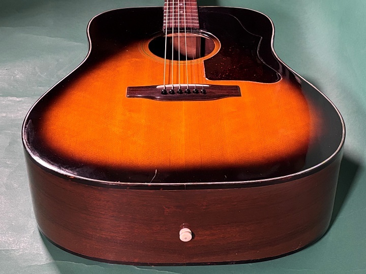 Gibson J-45 DELUXE（ビンテージ）【楽器検索デジマート】