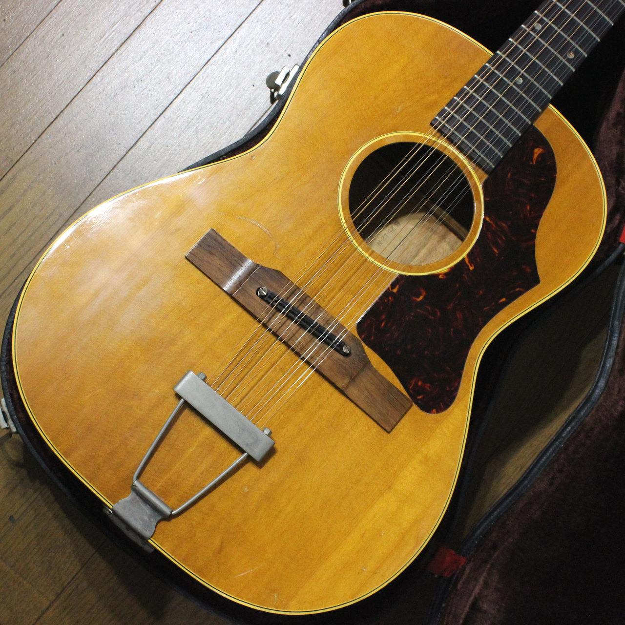 Gibson B-25-12N Trapeze tailpiece ギブソン 12弦 トラピーズテール