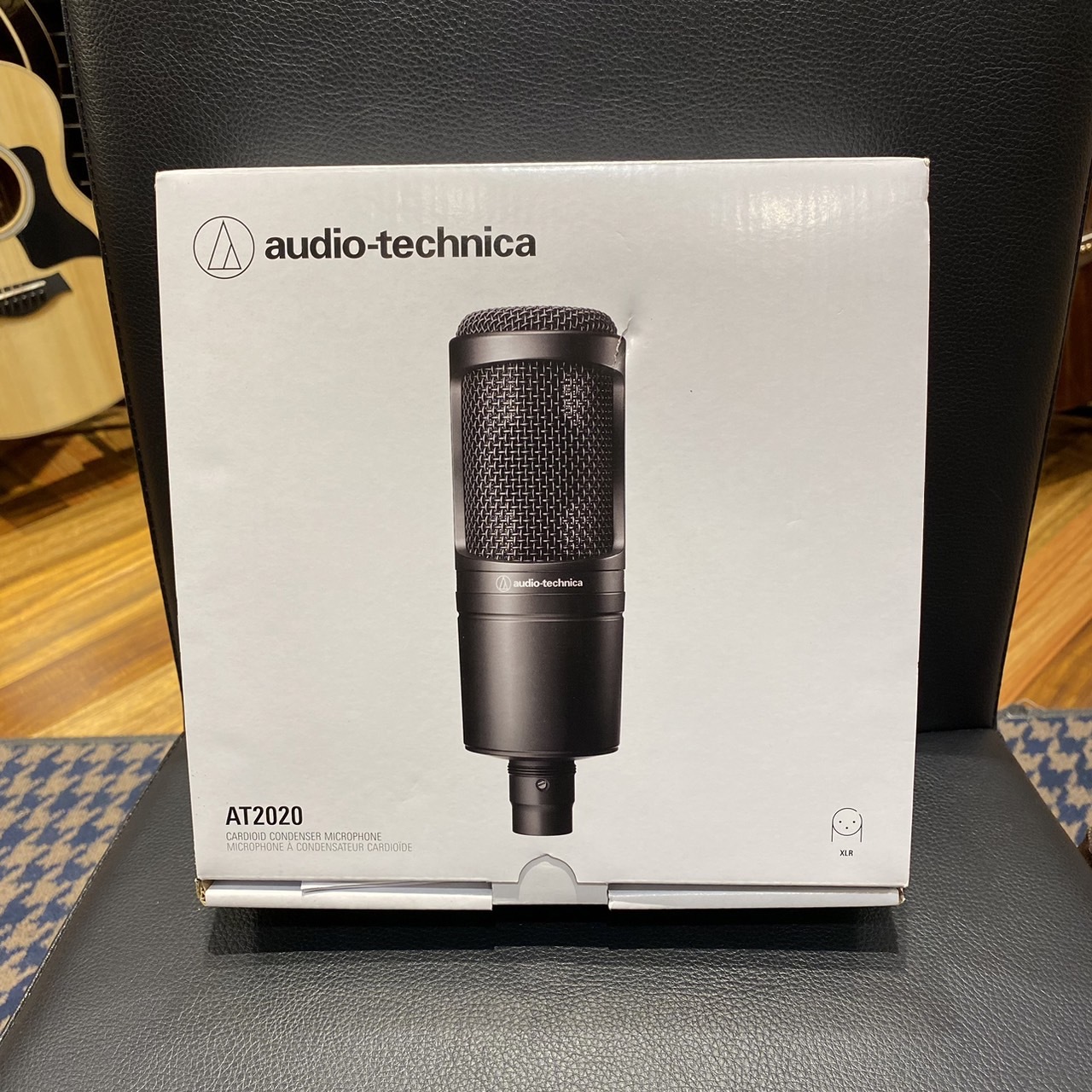 audio-technica AT2020 (コンデンサーマイク) マイクケーブル付【現物