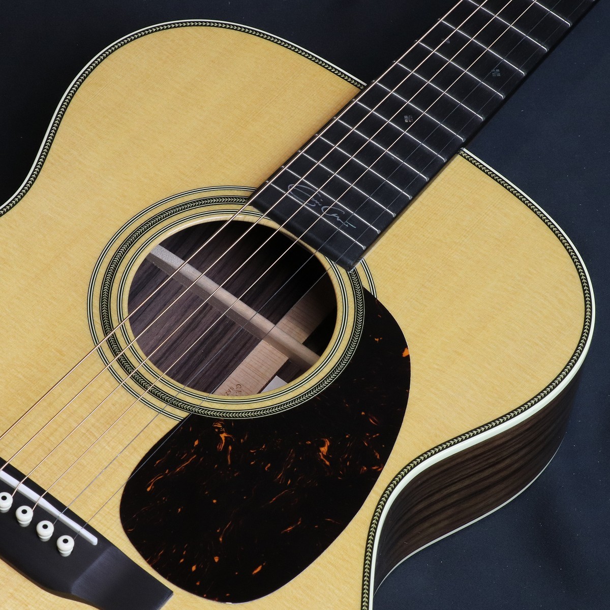 Martin OOO-28EC Eric Claptonシグネイチャーモデル アコースティック