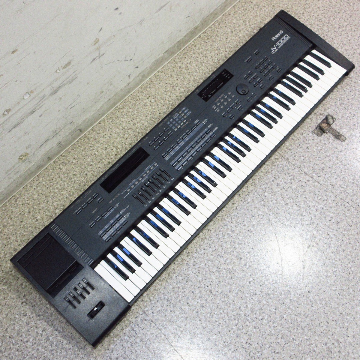 Roland JV-1000 及ば シンセサイザー ローランド