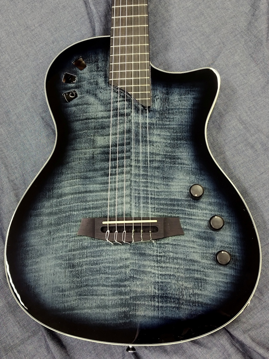笛吹きページ★Stage5-9 Cordoba STAGE Black Burst（新品）【楽器検索デジマート】