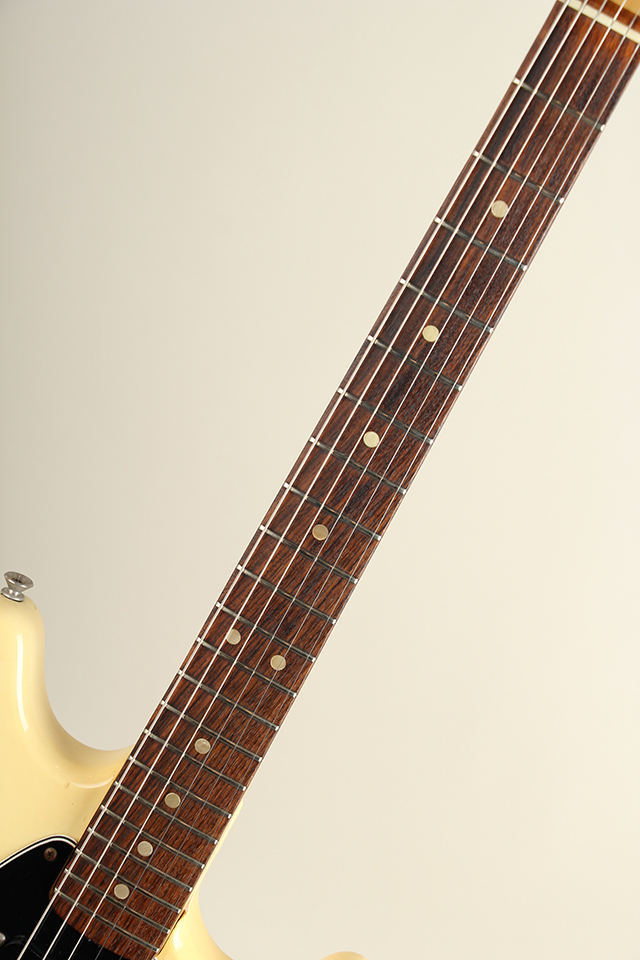 Fender 1977 Musicmaster White（ビンテージ）【楽器検索デジマート】