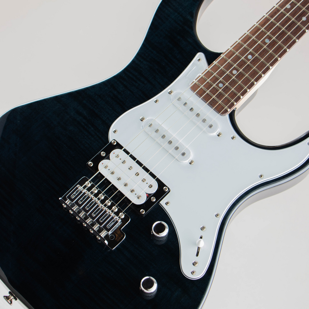 Yamaha Pacifica212vfm エレキギター ブラック YAMAHA PACIFICA212VFM TBL エレキギター トランスルーセント