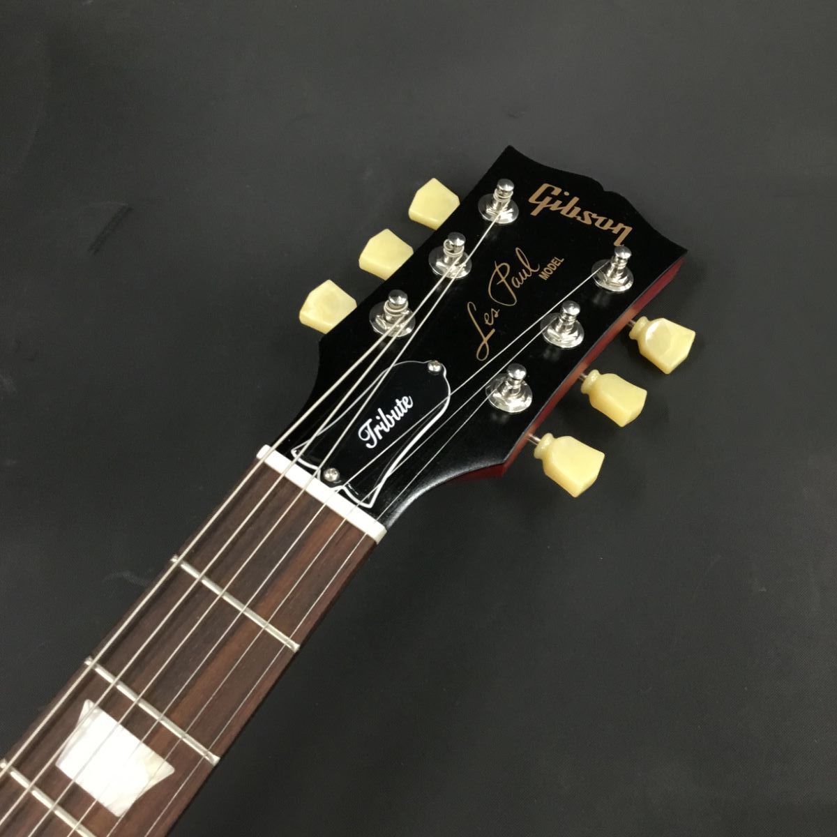 Gibson Les Paul Tribute Satin Cherry Sunburst レスポール