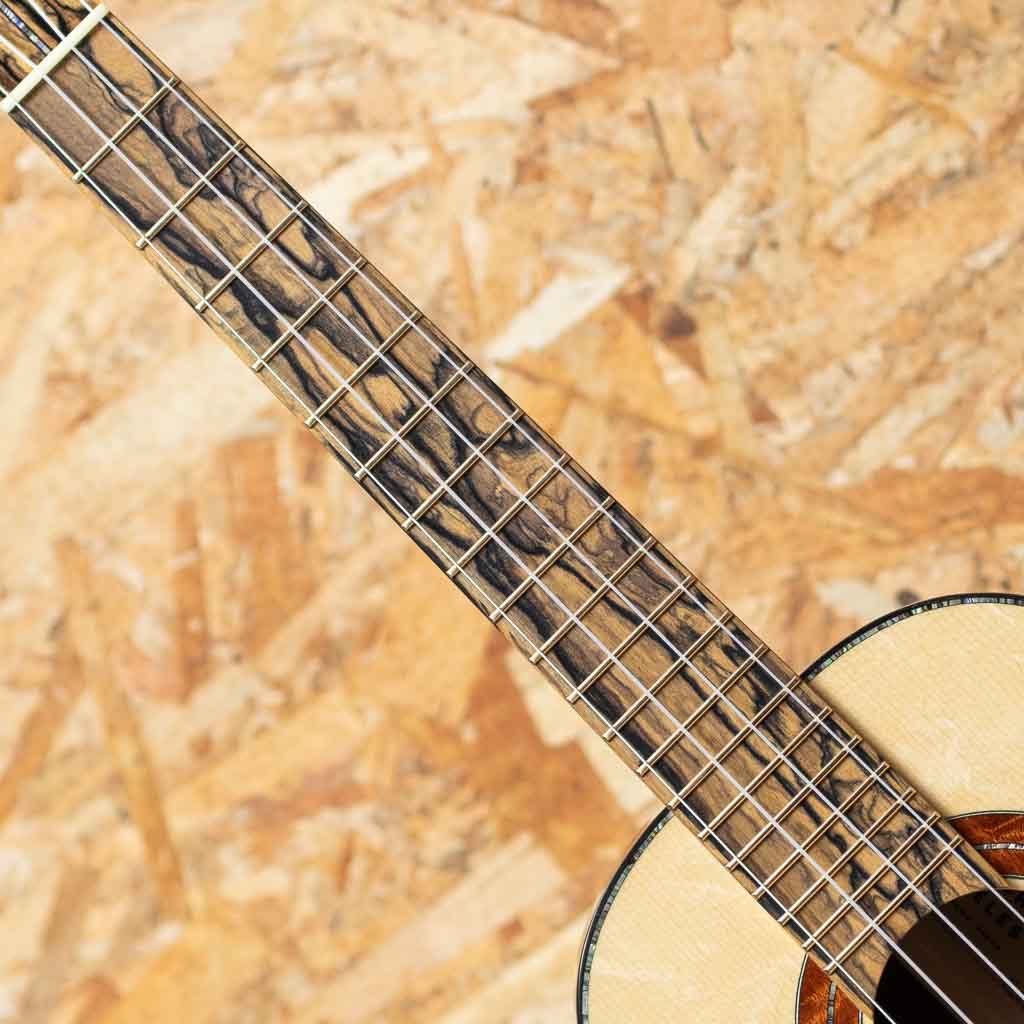 Joji Yoshida Guitars #109 Tenor Engelmann Spruce / Jacaranda（新品