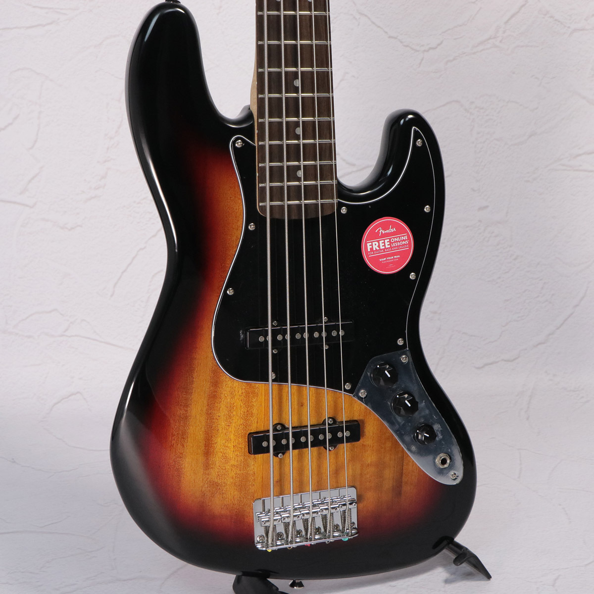 Squier by Fender Affinity Series Jazz Bass V 3-Color Sunburst