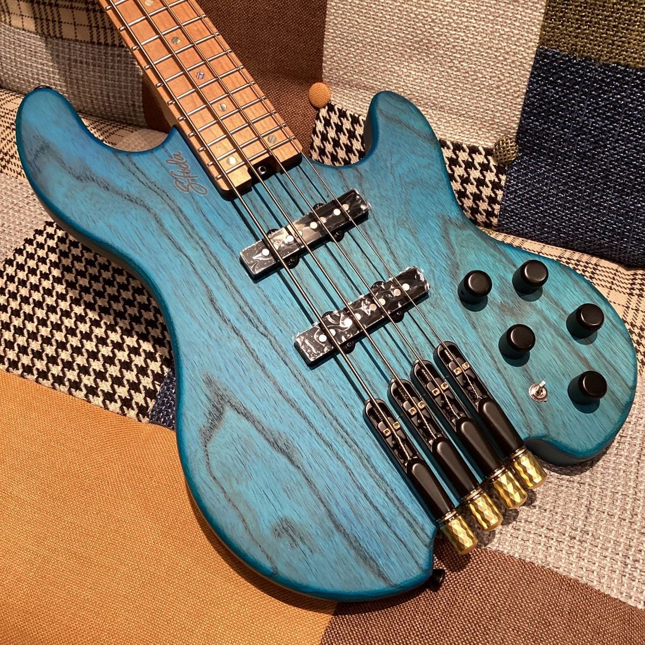 Sfida SHB-800ASH Blue (ブルー) 【エレキベース/ヘッドレス/アッシュ