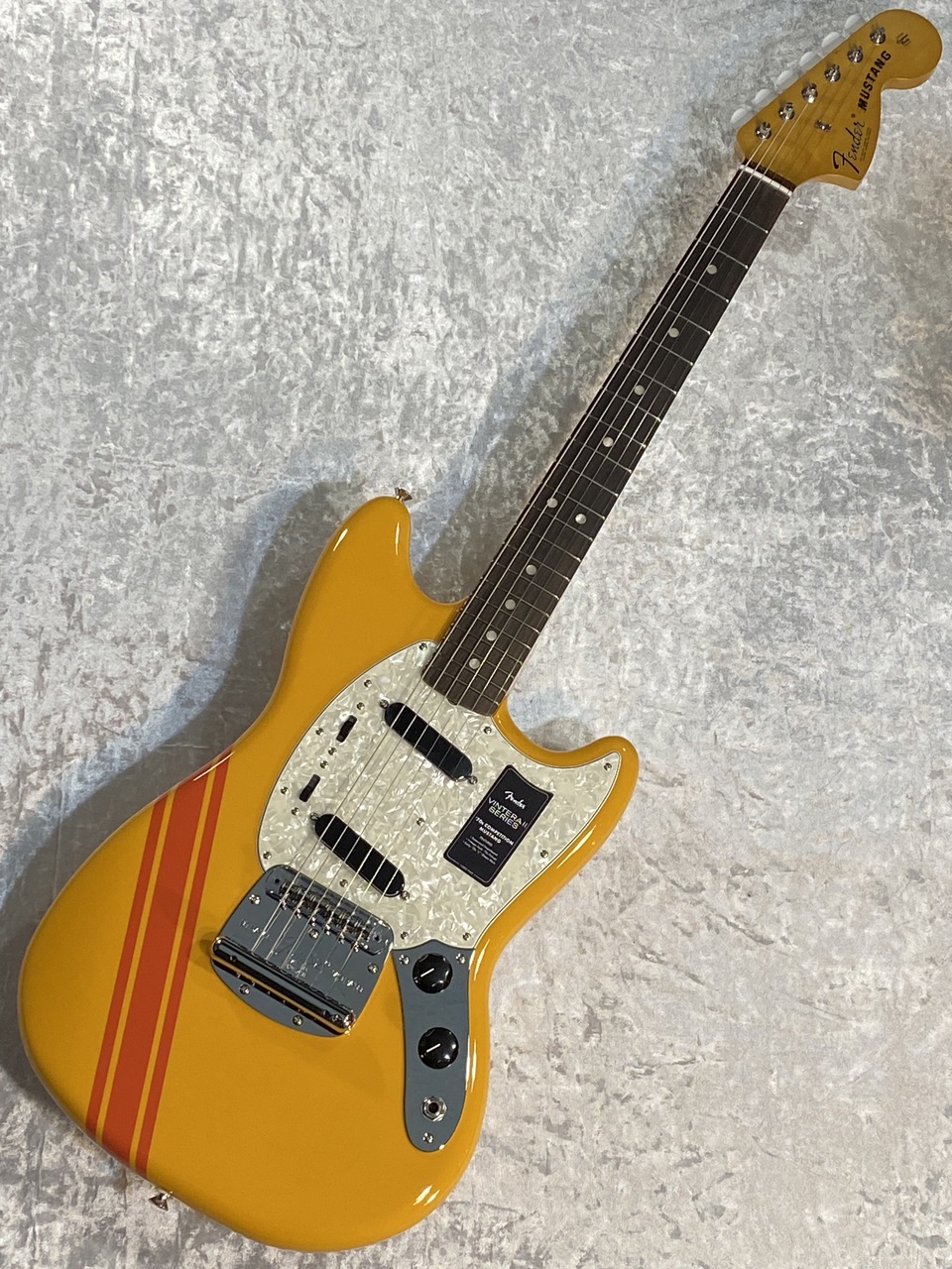 Fender Vintera II 70s Mustang Rosewood Fingerboard -Competition 