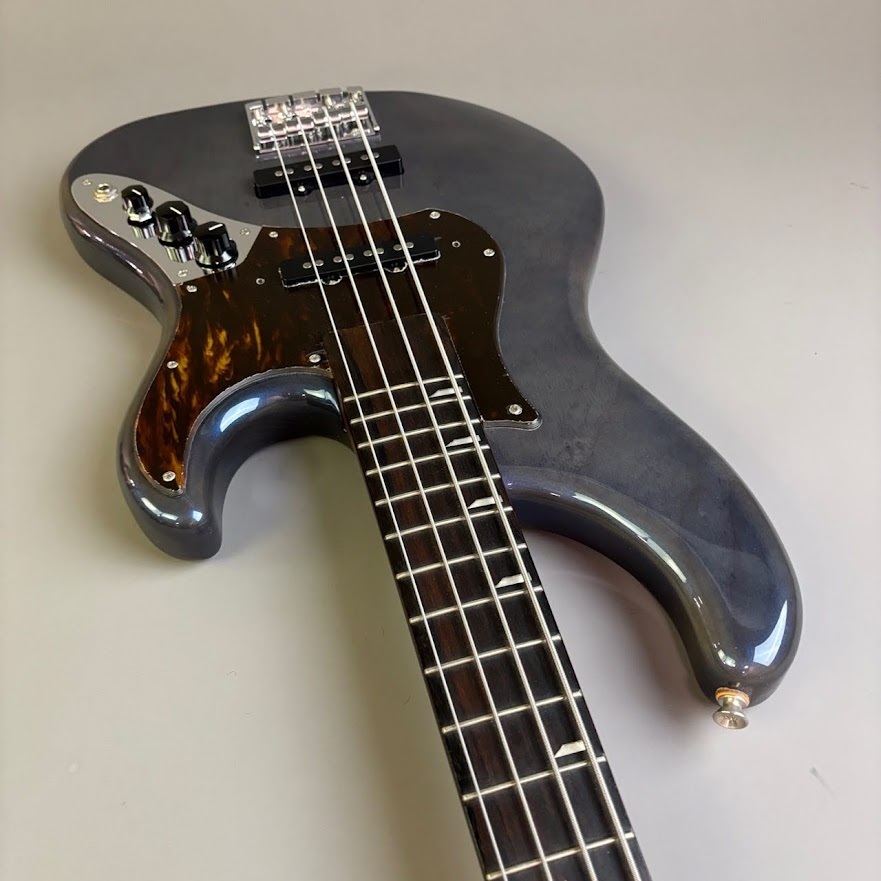 RYOGA Val-B443A 日本製　エレキベース　美品 Val-B443A_OPB.png