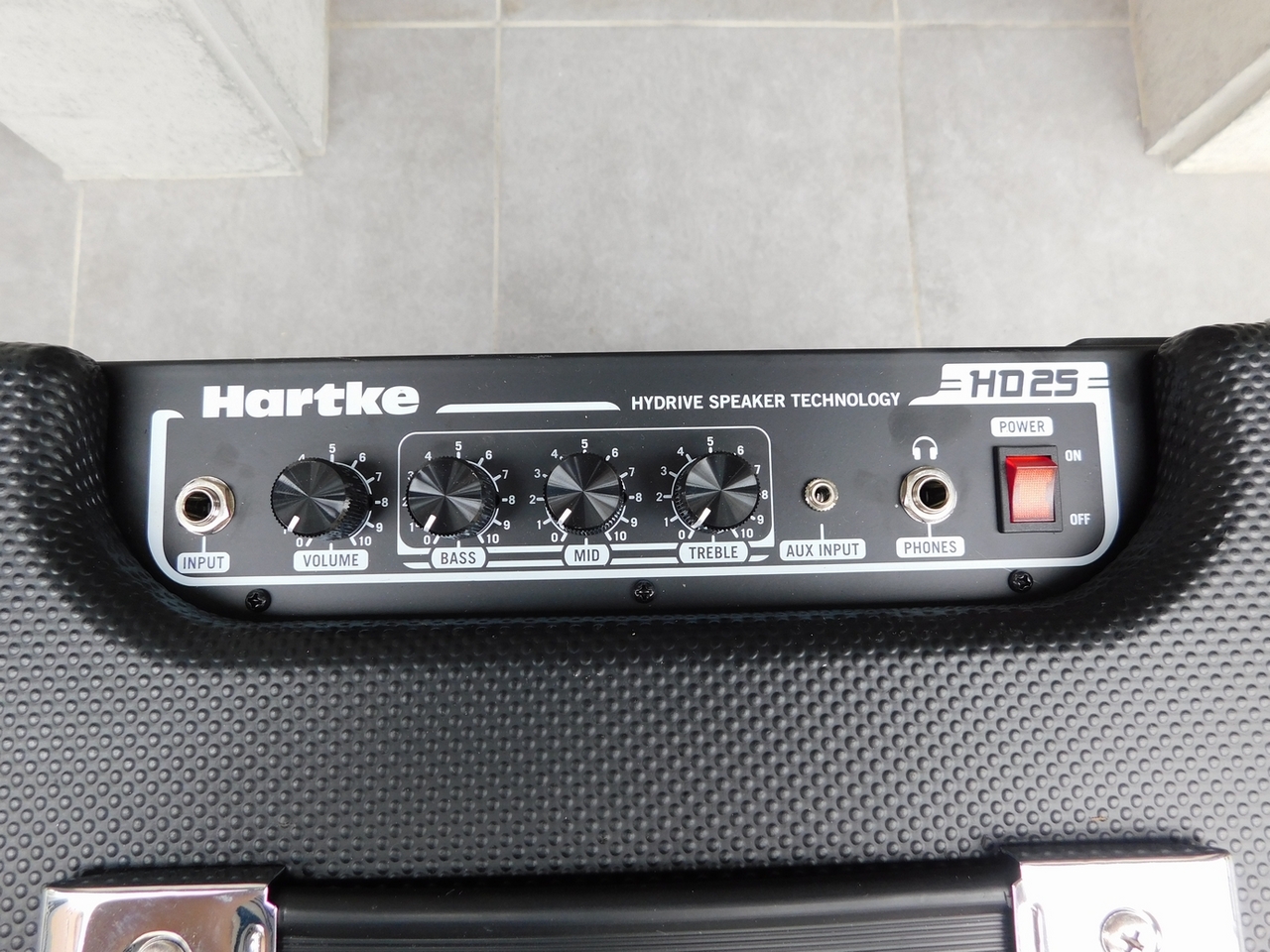 早いもの勝ち‼️Hartke HD 25 ベース用アンプ　美品‼️ Hartke HD25 ベース・コンボアンプ（中古）【楽器検索デジマート】