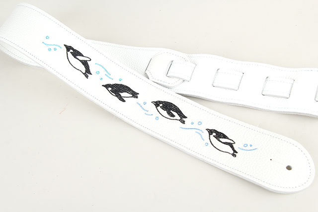 Grande uomo G-Standard 空飛ぶペンギン刺繍ストラップ ホワイト