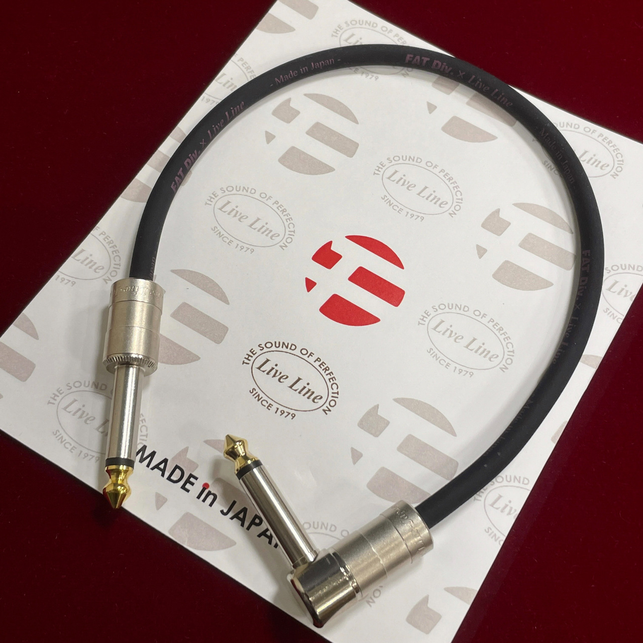 【超美品】FAT × LiveLine シールド 5m ×2本 S-S FAT × LiveLine シールド 5m ×2本 S-S