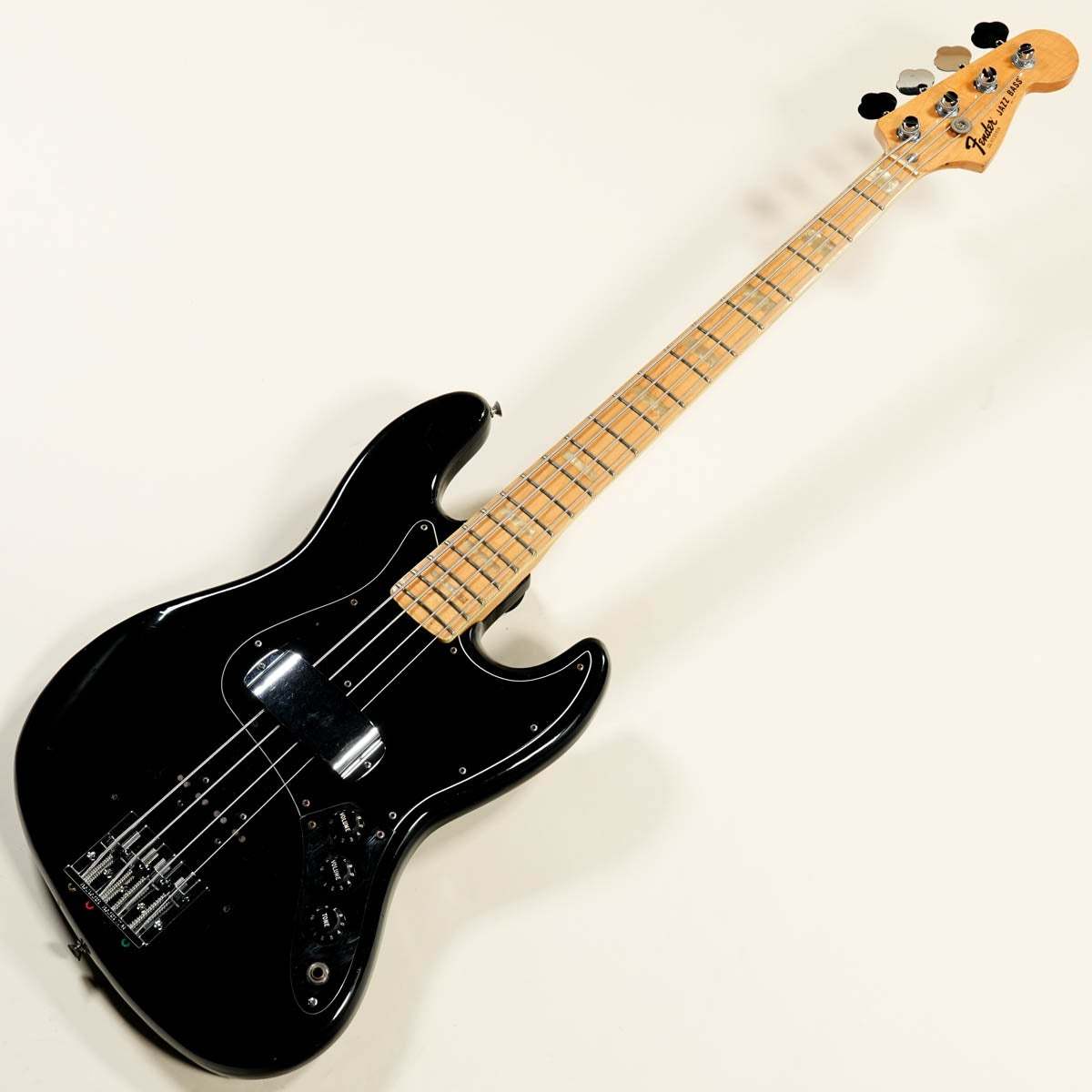 Fender 1977 JAZZ BASS BLACK/M 【渋谷店】（ビンテージ/送料無料
