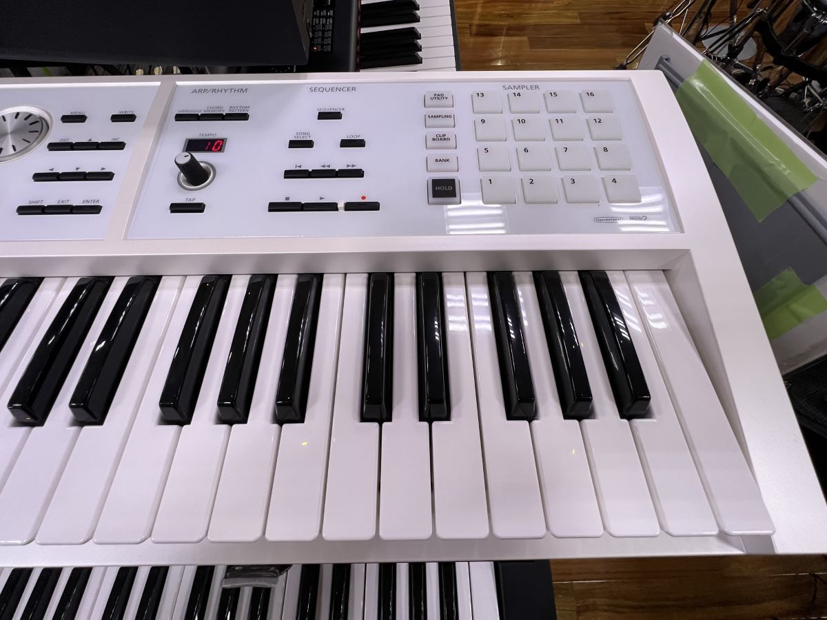 Roland FA-06-SC【ローランド】【大人気シンセ】【FAシリーズ】（中古