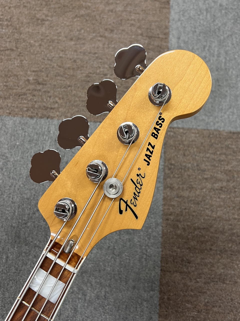 Fender Vintera '70s Jazz Bass Pau Ferro Fingerboard, 3-Color