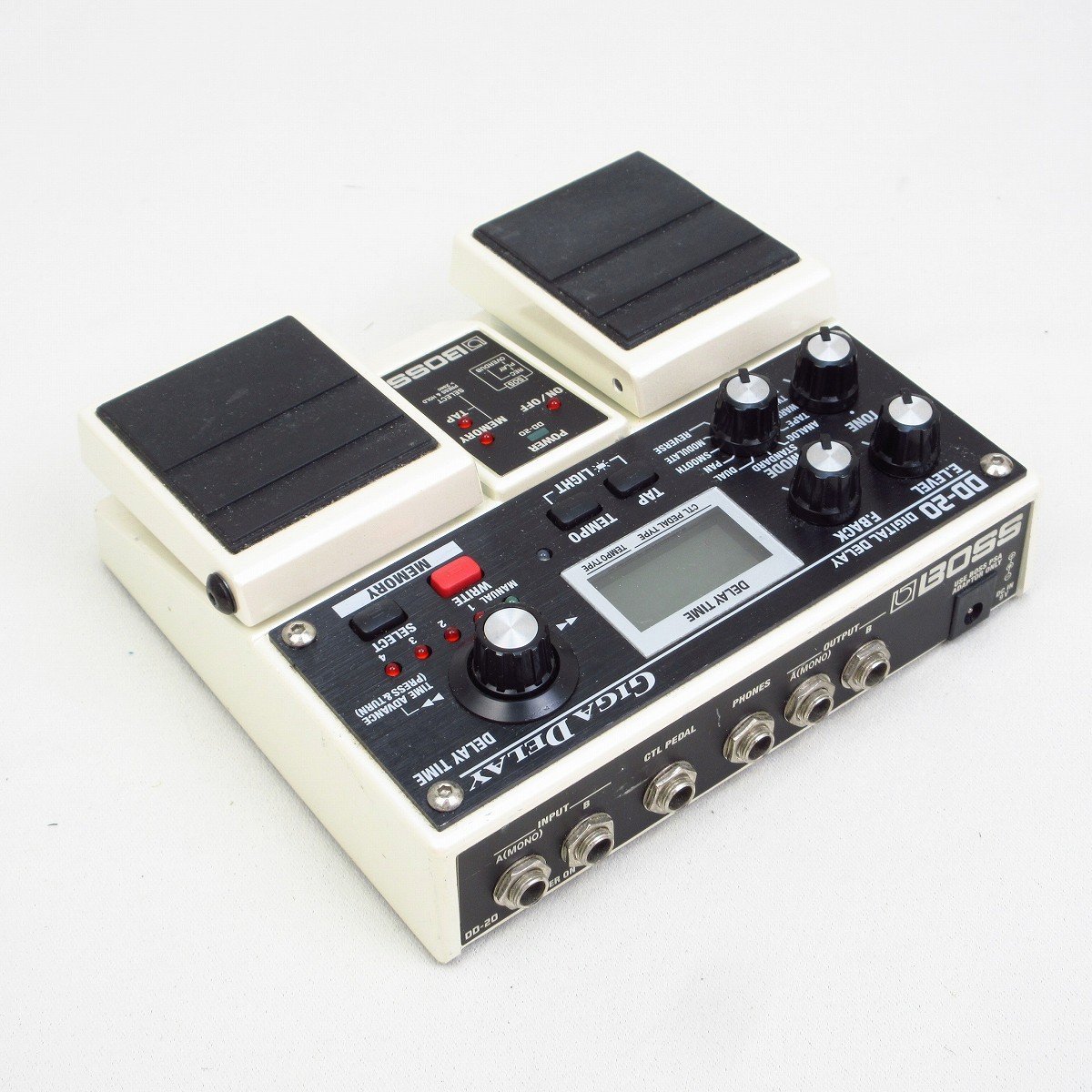 BOSS DD-20 GIGA DELAY デジタルディレイ Boss DD-20 Giga Delay Digital Delay Pedal | Sweetwater