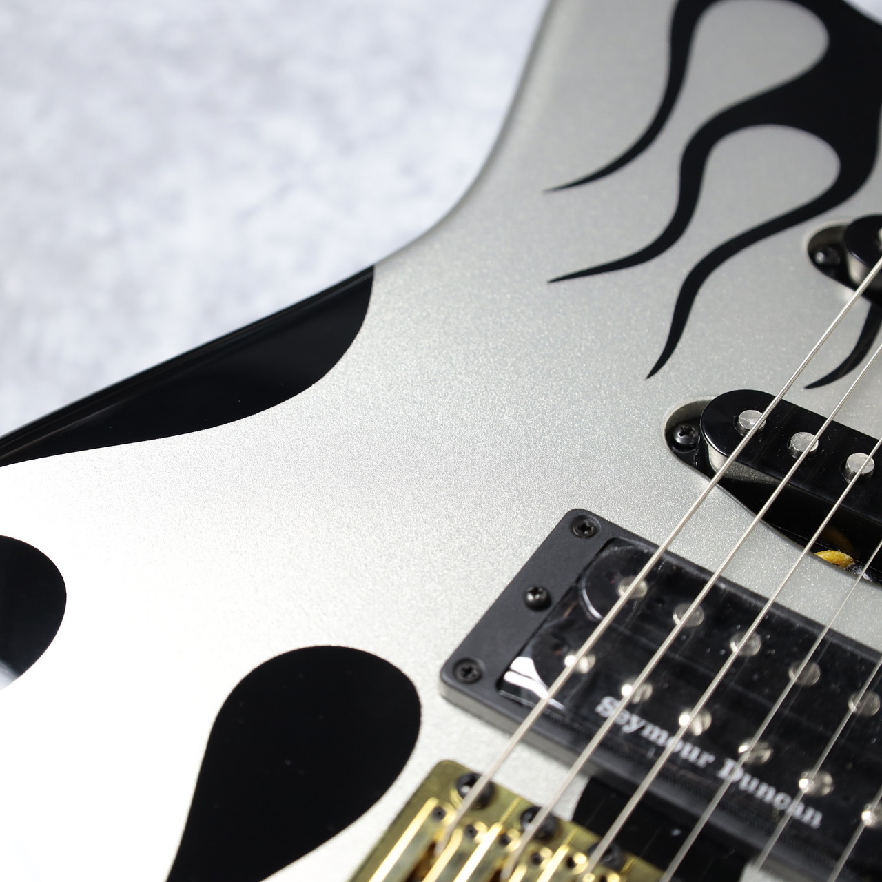 Charvel USA Custom Shop San Dimas HSS Black & Silver Hot Rod Flames  「アウトレット特価」（新品特価）【楽器検索デジマート】