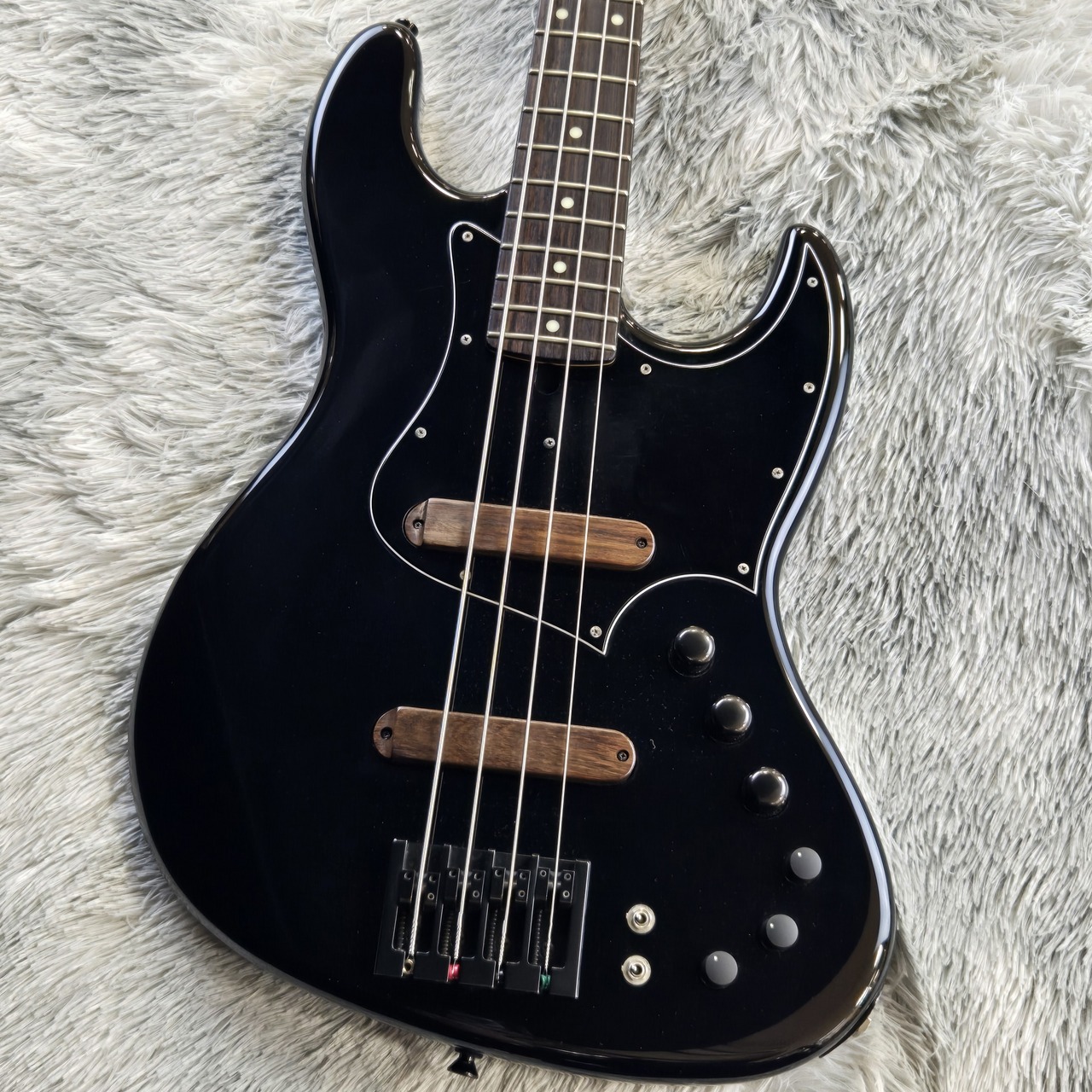 Xotic XJ-1T 4st - Black【現物画像】【4.28kg】【9/27までの期間限定