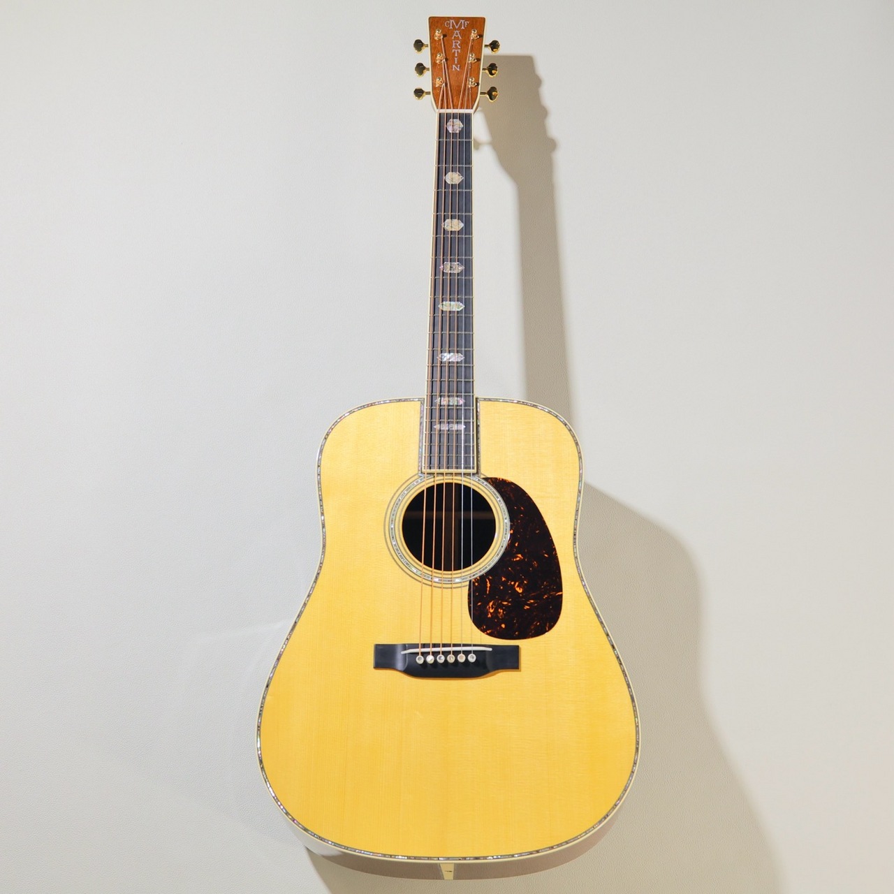 Martin ~Martin Factory Tour Wood Selection~ Custom Shop D-45 Feat