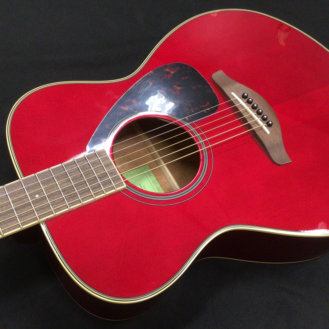 YAMAHA FS820 RR(ルビーレッド)（新品/送料無料）【楽器検索デジマート】