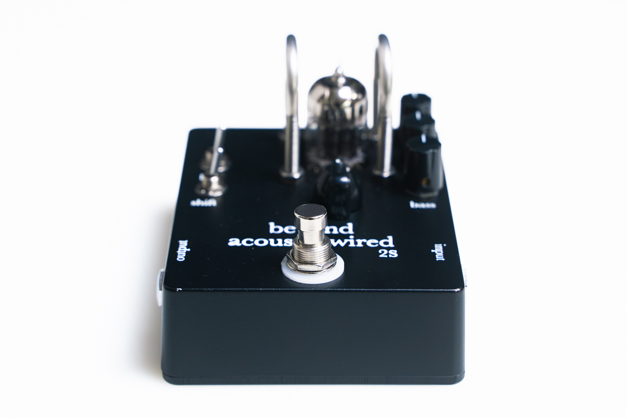 Beyond acoustic wired 2S Blue LED【GIB横浜エフェクター館】（新品