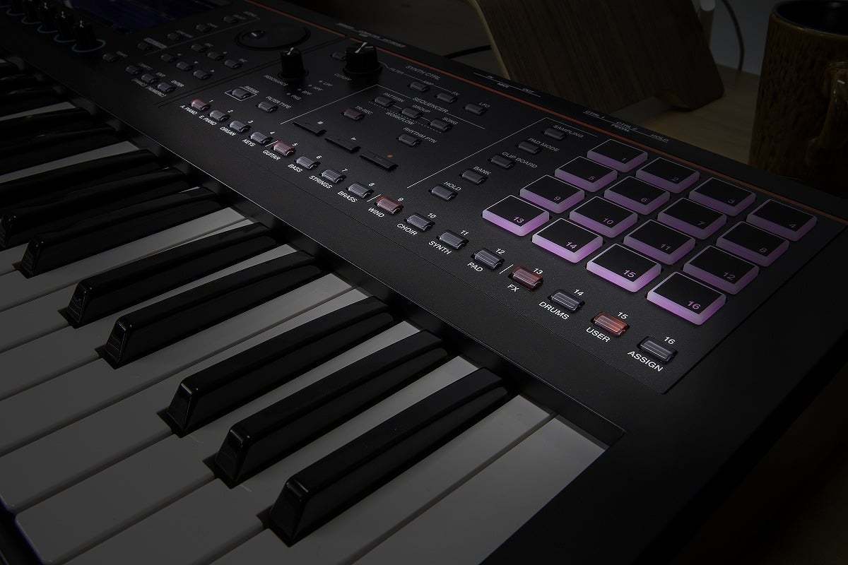 Roland FANTOM-06 [背負えるキーボードケース＆アクセサリー