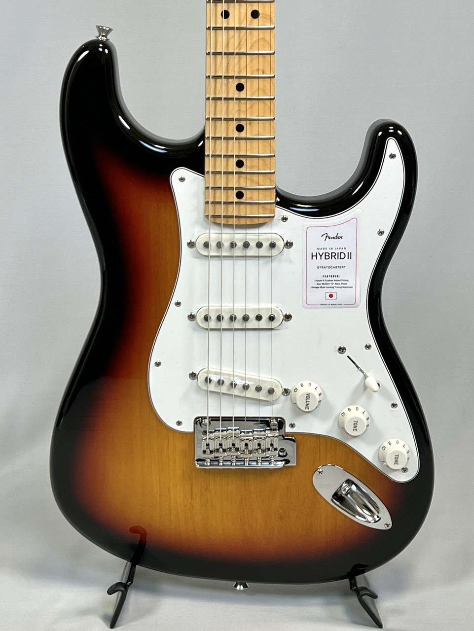 Fender Made in Japan Hybrid II Stratocaster®, Maple Fingerboard, 3
