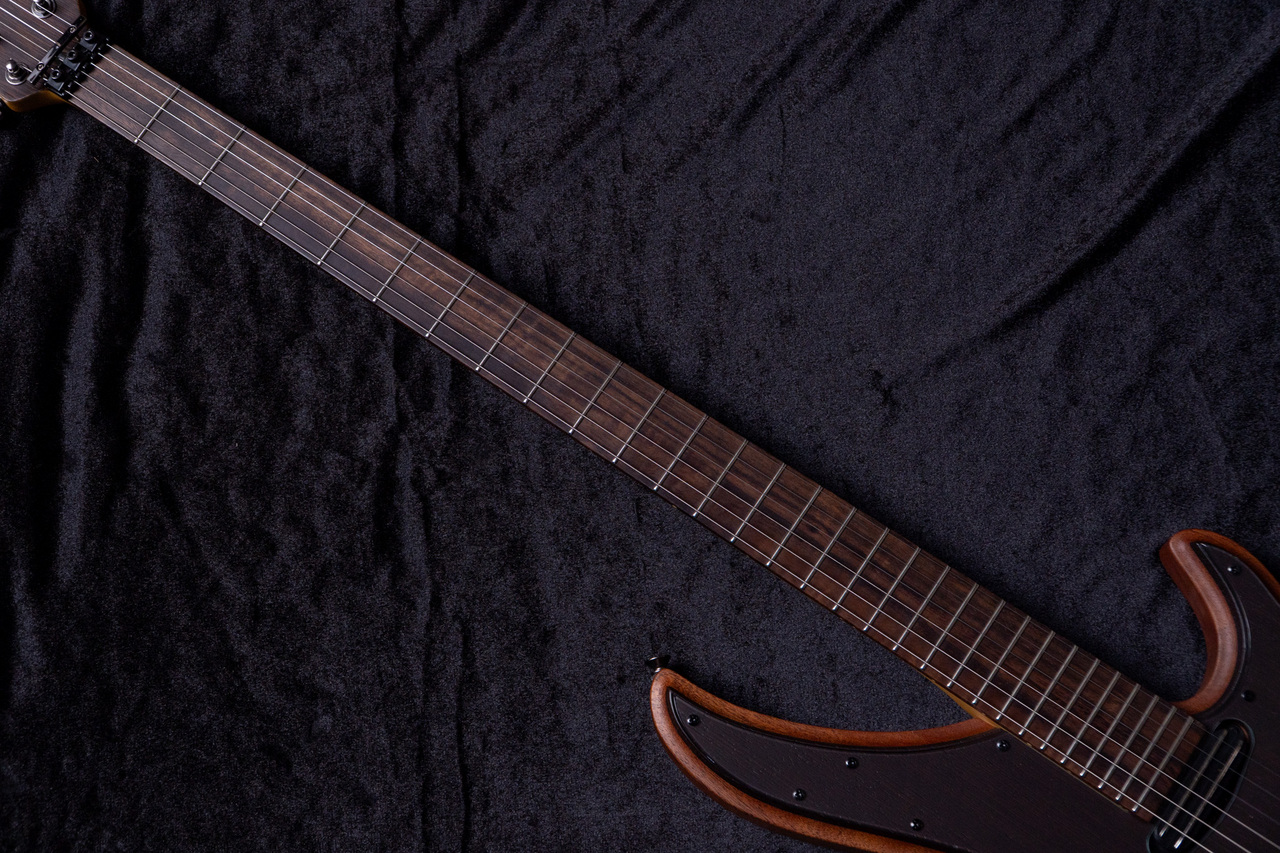 Seed Kirin 桜村眞(和楽器バンド/町屋)Model 本人と同様の29フレット+