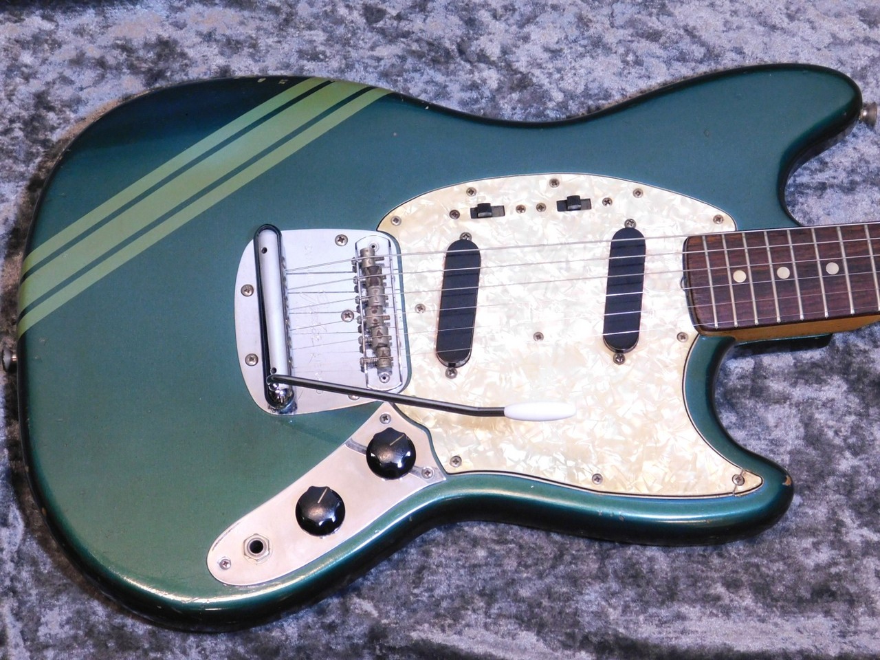 ギター 1971 Fender Mustang Competition Burgundy Fender Mustang Competition Burgundy '71（ビンテージ）【楽器