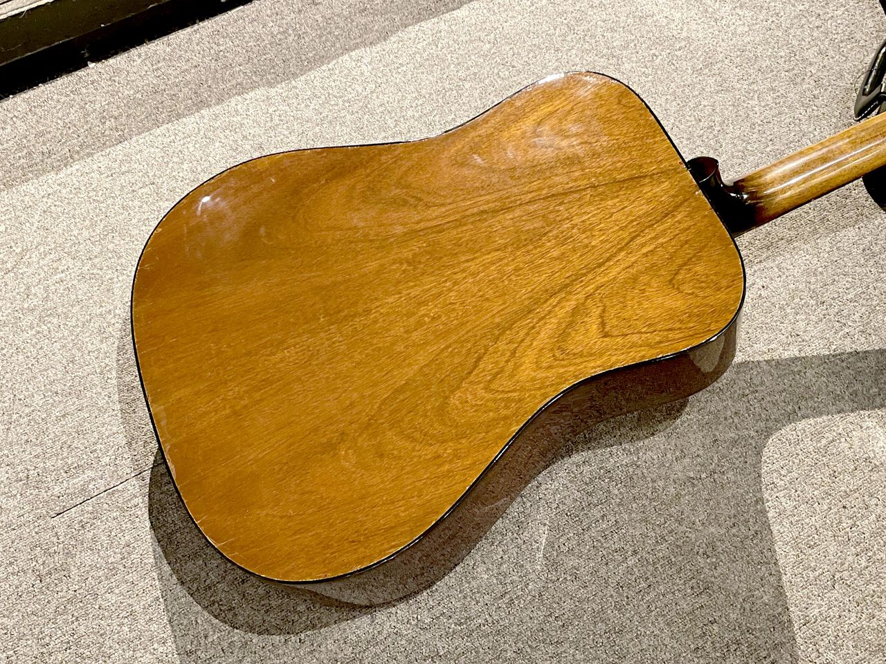 Gibson J-50 Deluxe（ビンテージ）【楽器検索デジマート】