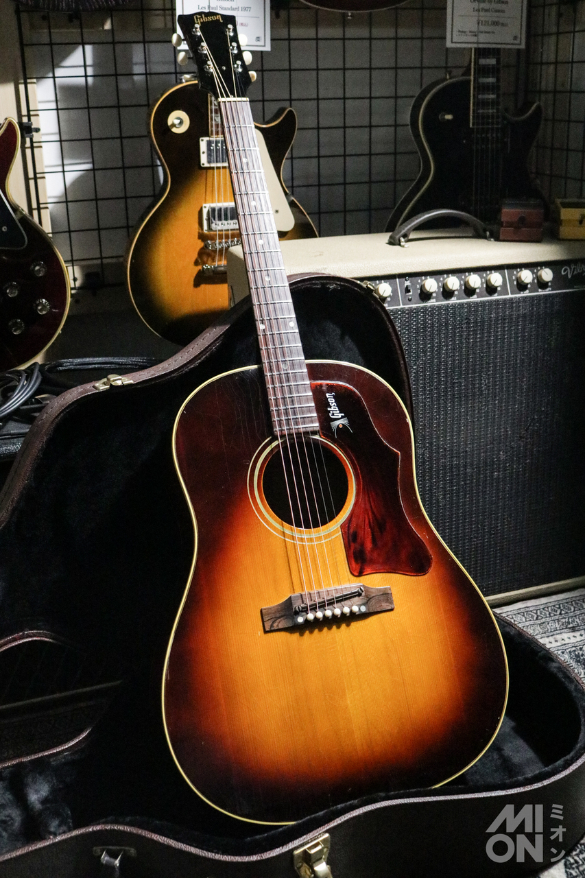 62歳差！新品VSビンテージ】Gibson J-45の新品とビンテージを