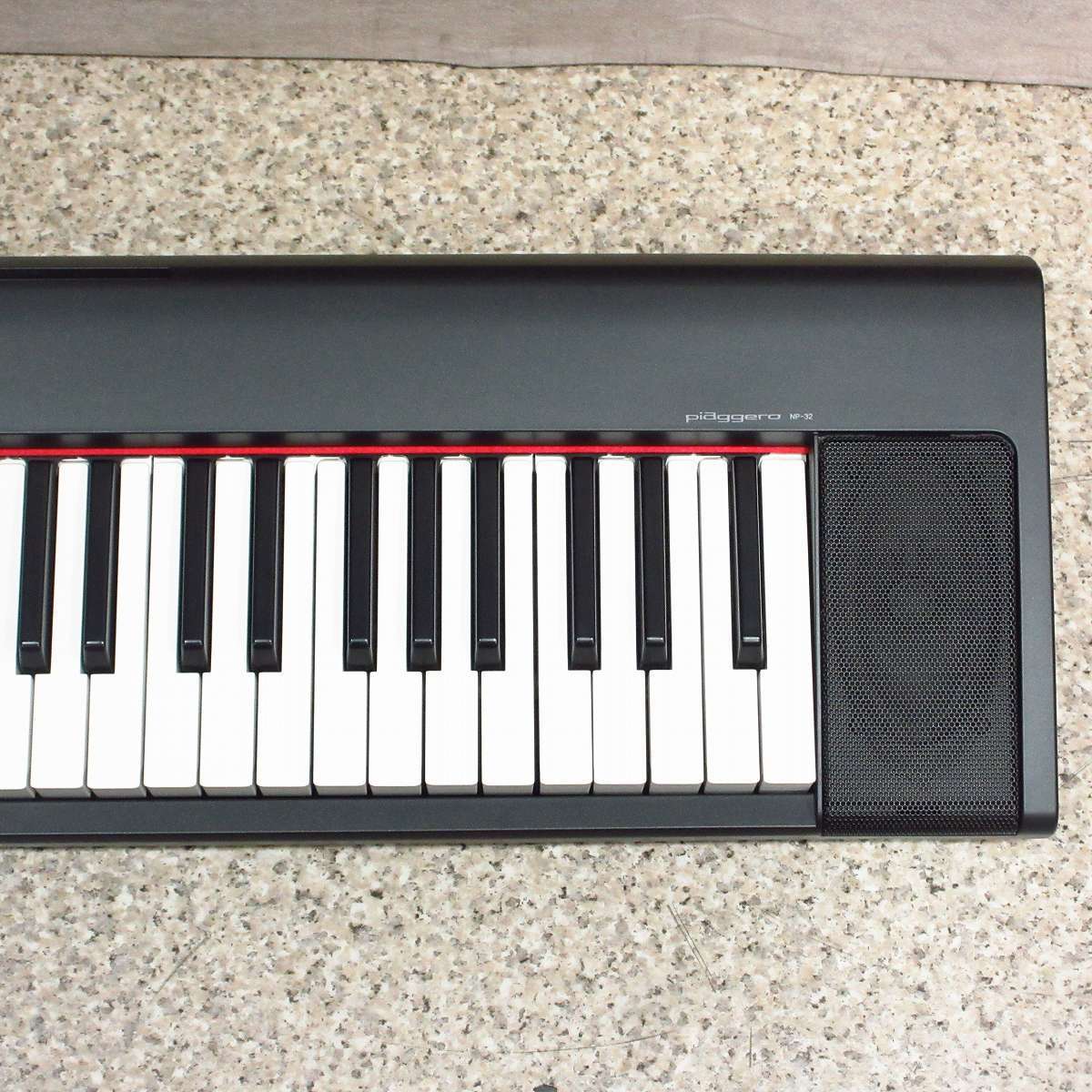 YAMAHA NP-32B Piaggero シンプルな76鍵☆キーボード 【横浜店】（中古