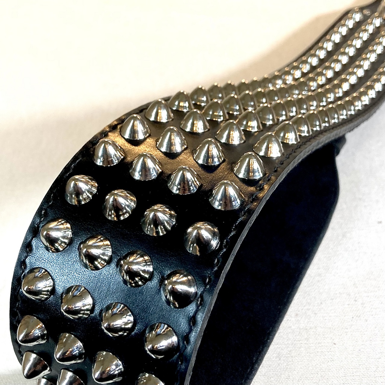 wizard leather 本革製ストラップ(スタッズ/ブラックレザー)（新品