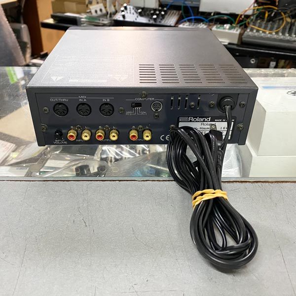 Roland SC-88 Pro 音源【中古】 Roland SC-88 PRO（中古）【楽器検索デジマート】