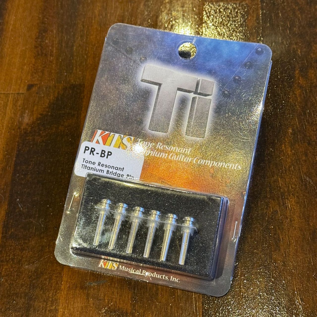 KTS Titanium Bridge Pin (6ピース)（新品）【楽器検索デジマート】