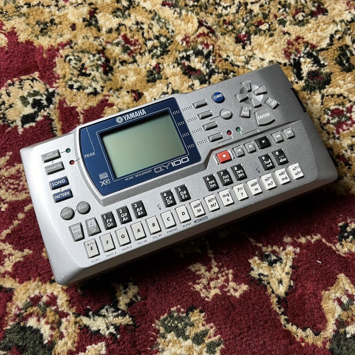 ヤマハQY100 音楽シーケンサー