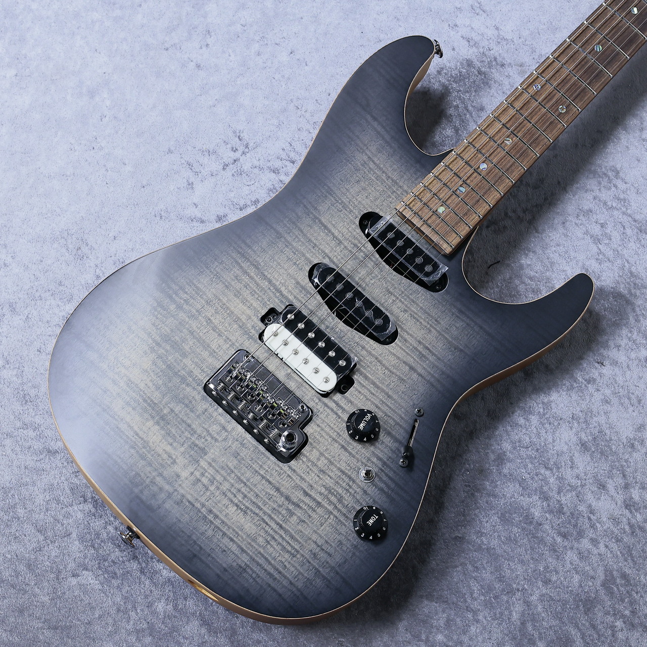 Ibanez TQM2 【CUF (Charcoal Black Burst Flat)】【現物写真