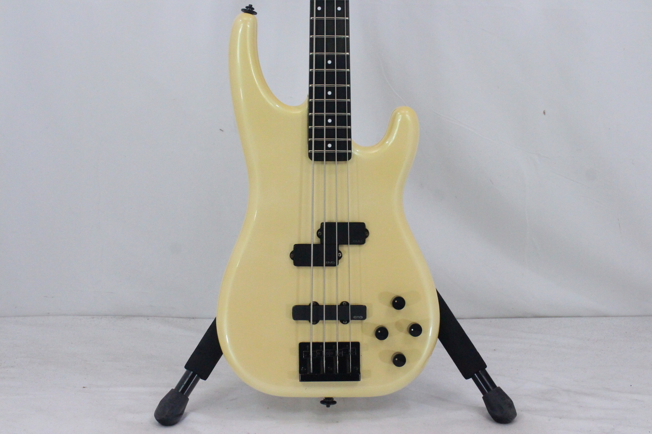 FERNANDES FERNANDES FRB White ベース 店舗受取可 FRB エレキベース 