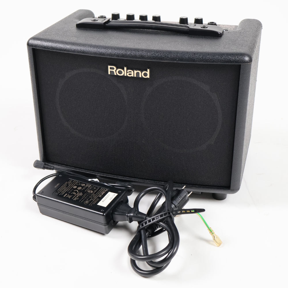 Roland AC-33 ポータブルアンプ Roland India - AC-33 | Acoustic Chorus Guitar Amplifier