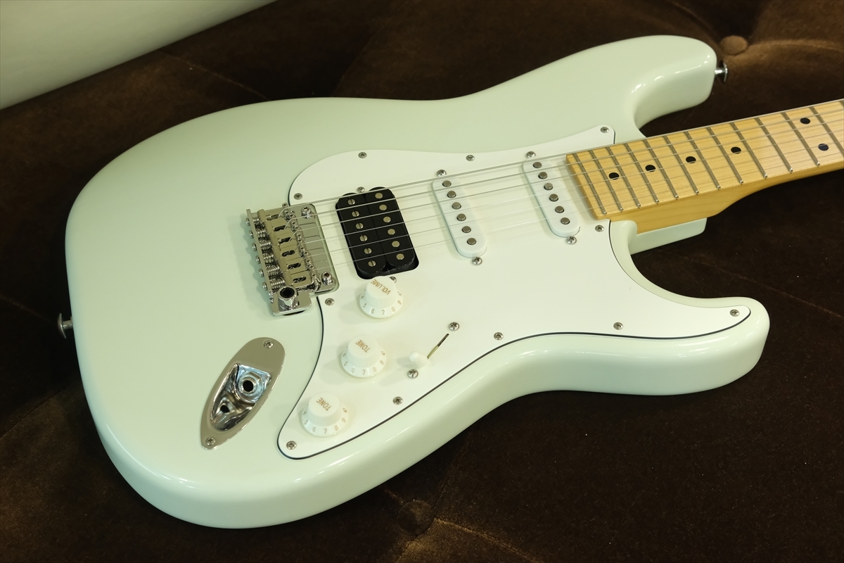 Suhr Classic S Antique HSS Maple / Olympic White（新品/送料