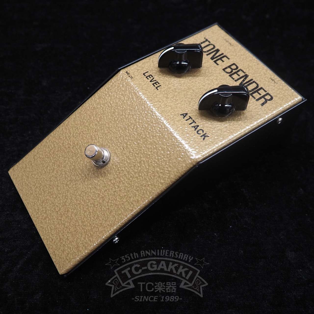 British Pedal Company Tone Bender MKI 木製 Gary Hurst TONE BENDER MkI Wooden Case Original - YouTube