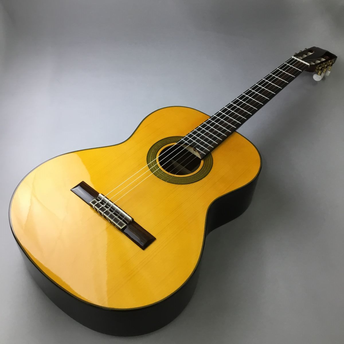 ARIA 303SC クラシックギター 640mm ソフトケース付き 松単板／ローズ 