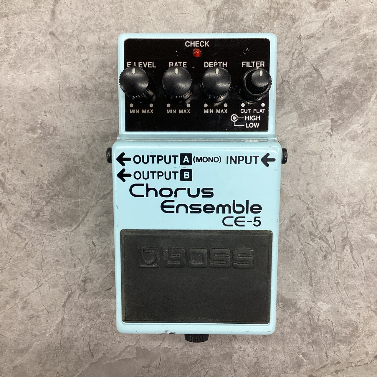 BOSS Chorus Ensemble CE-5 前期アナログ仕様ピンクラベル BOSS CE-5 Chorus Ensemble ピンクラベル（中古）【楽器検索デジマート】